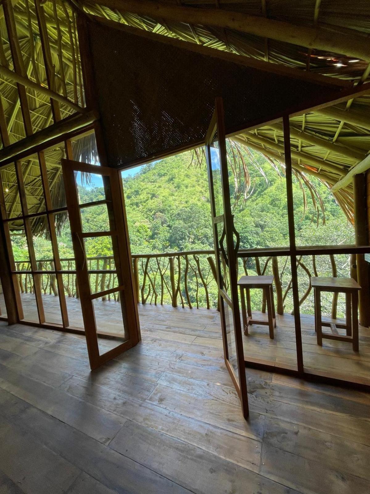 Wood Palace Ella Bagian luar foto