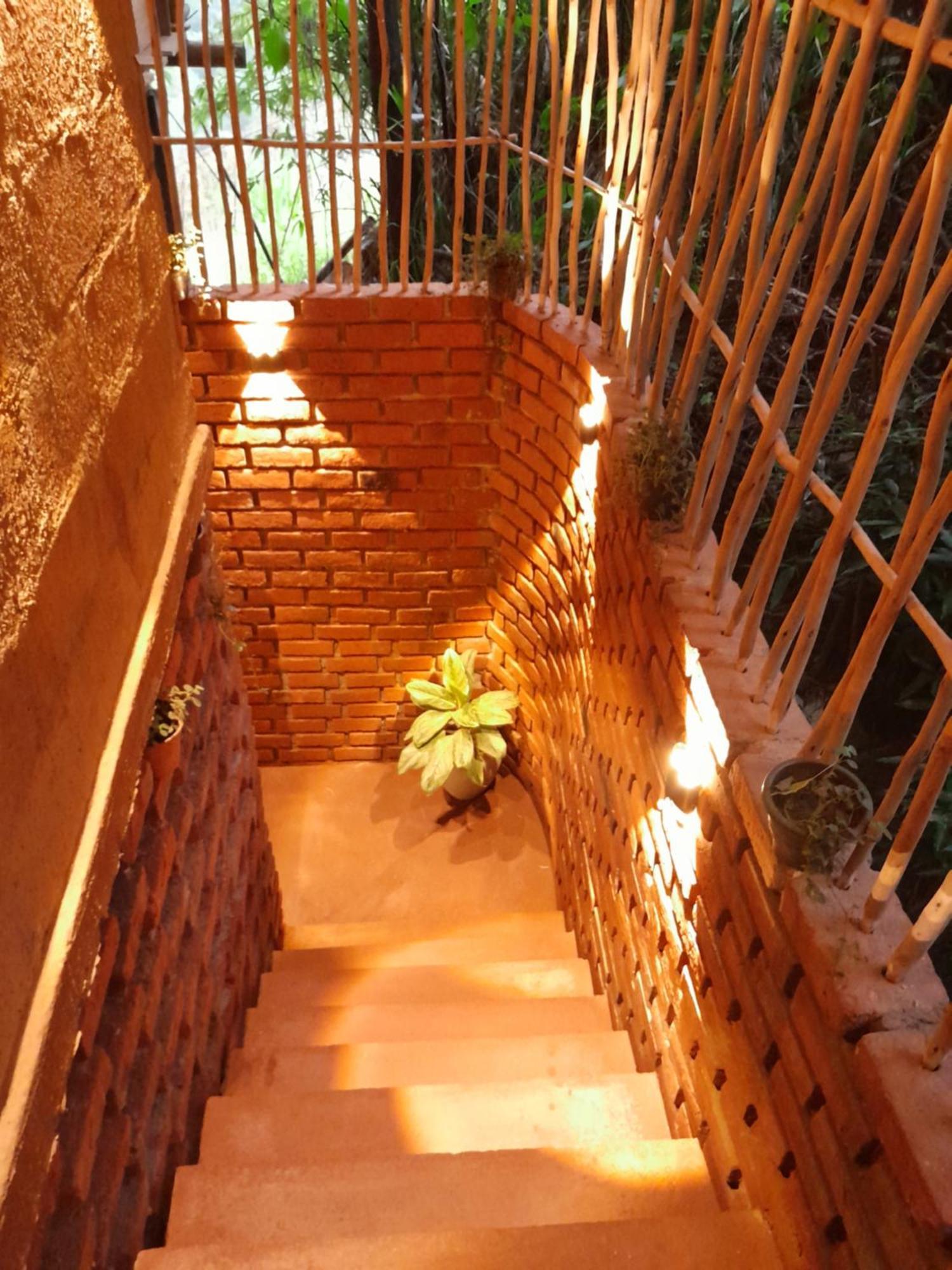 Wood Palace Ella Bagian luar foto